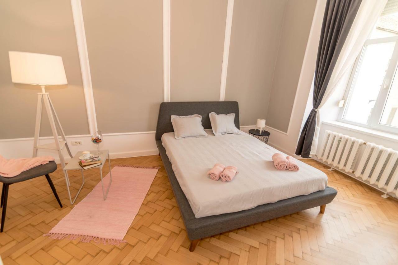 Central Premium Suites Timisoara Exterior photo